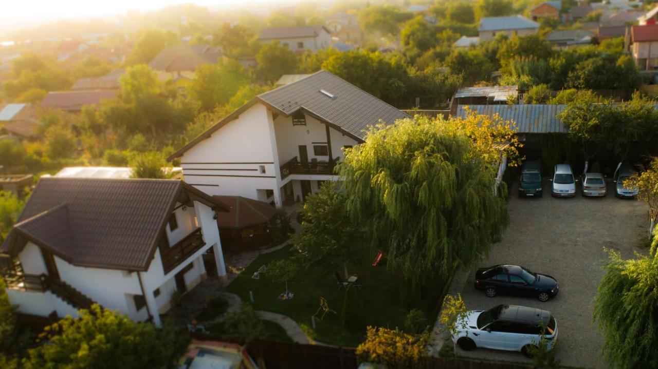 Pensiunea Puiu Afumaţi Exteriér fotografie
